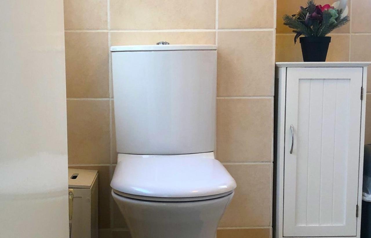 33Sm Dreams Unlimited Serviced Accommodation- Staines - Heathrow ستانويل المظهر الخارجي الصورة