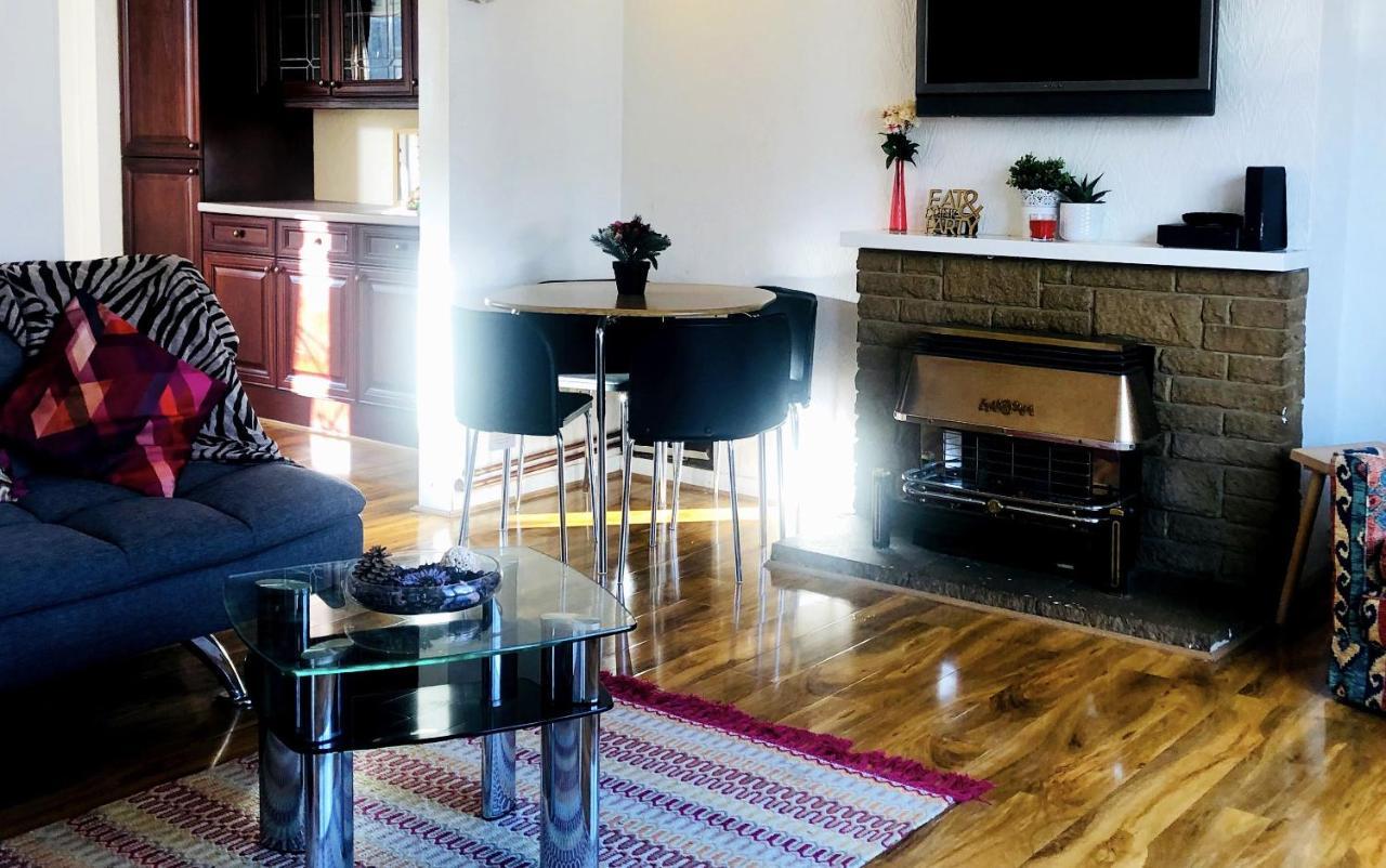 33Sm Dreams Unlimited Serviced Accommodation- Staines - Heathrow ستانويل المظهر الخارجي الصورة